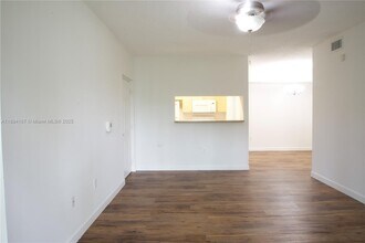 2440 E Preserve Way in Miramar, FL - Building Photo - Building Photo