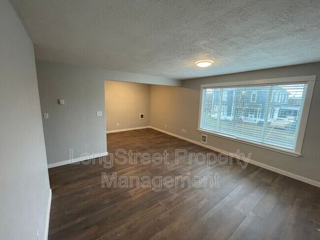 205 6th Ave photo'