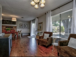 1689 Jeffrey Dr in Yuba City, CA - Building Photo - Building Photo