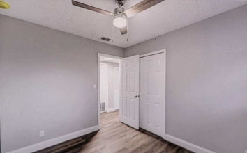 6906 Bernay Ave in Jacksonville, FL - Building Photo - Building Photo