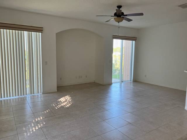 10926 Derringer Dr in Orlando, FL - Building Photo