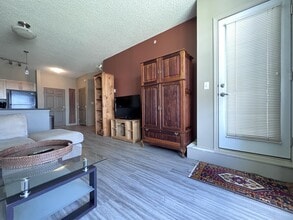 12320-12102 102 St in Grande Prairie, AB - Building Photo - Building Photo