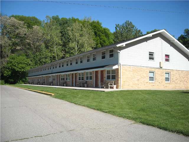 860 N Lincoln St in Martinsville, IN - Foto de edificio - Building Photo