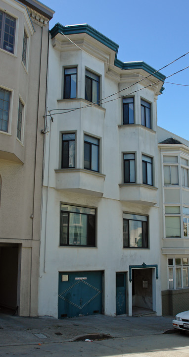 1441 Washington St in San Francisco, CA - Building Photo