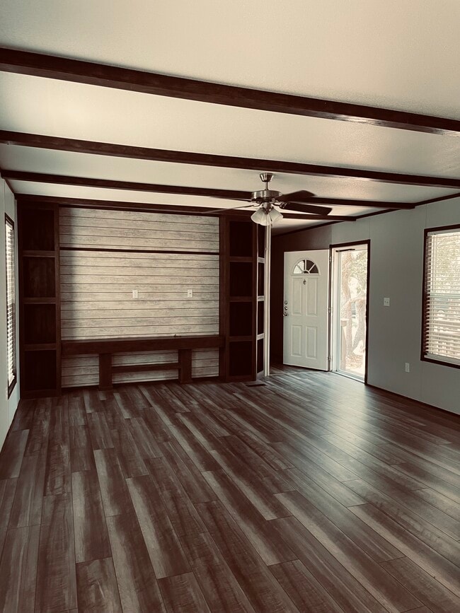 property at 1800 N Live Oak St