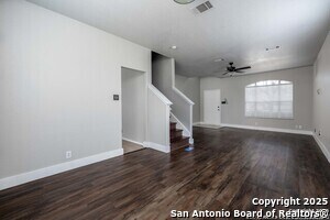 9103 Tezel Ct in San Antonio, TX - Building Photo - Building Photo