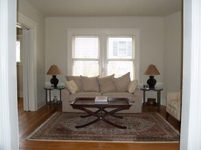 94 Midland Ave in Montclair, NJ - Foto de edificio - Building Photo