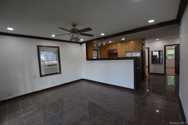 82-01-82251 251st St in Queens, NY - Building Photo - Building Photo