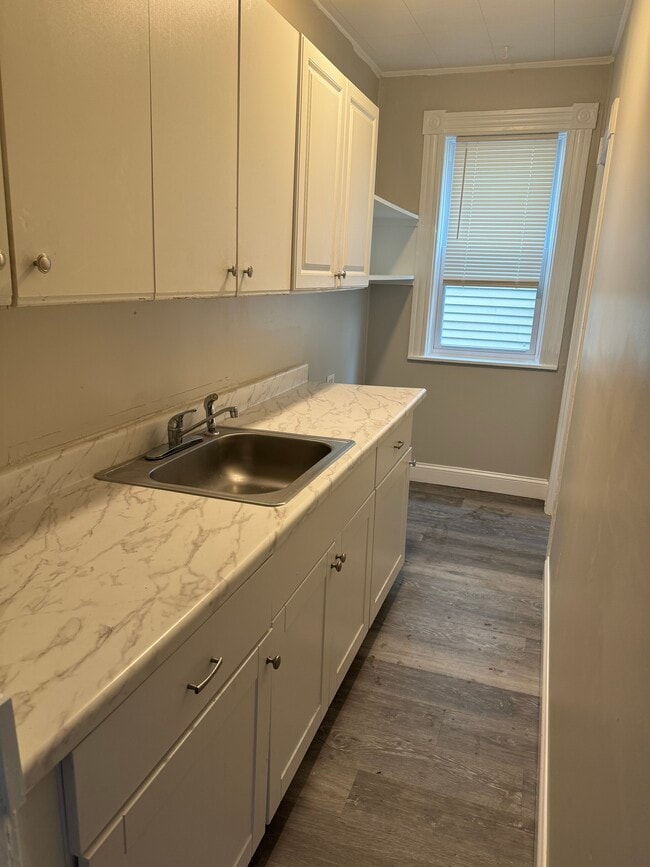 7 Lund St, Unit 3