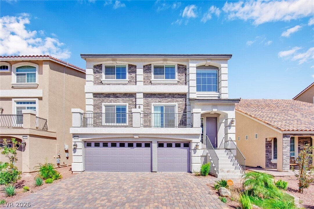 9770 Hawk Crest St in Las Vegas, NV - Building Photo