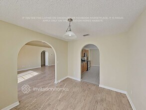 7624 Fawn Lake Dr N in Jacksonville, FL - Foto de edificio - Building Photo