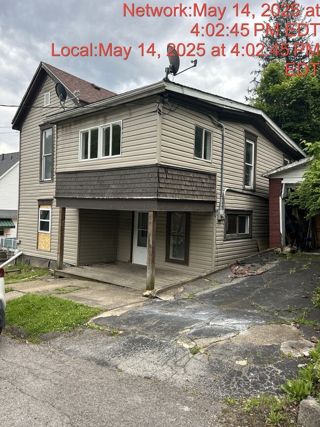 property at 405 Adams St