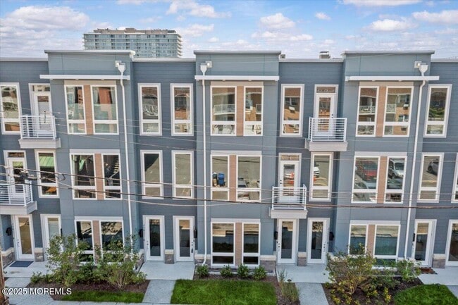 property at 1403 Kingsley St