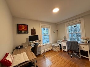 7 High Street Pl, Unit 2 in Brookline, MA - Building Photo - Building Photo
