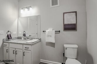 1650 Harris Hill Rd, Unit 06-6102 in San Marcos, TX - Foto de edificio - Building Photo