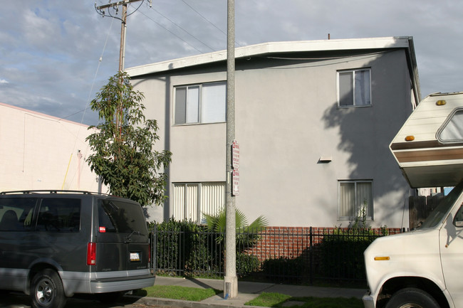 1214 Molino Ave in Long Beach, CA - Building Photo - Building Photo