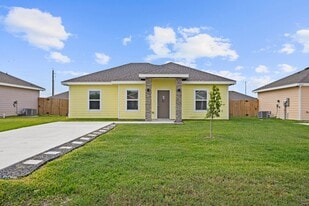 426 Arroyo Ln in La Feria, TX - Building Photo