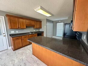 300 Beechwood Dr in Bonaire, GA - Building Photo - Building Photo