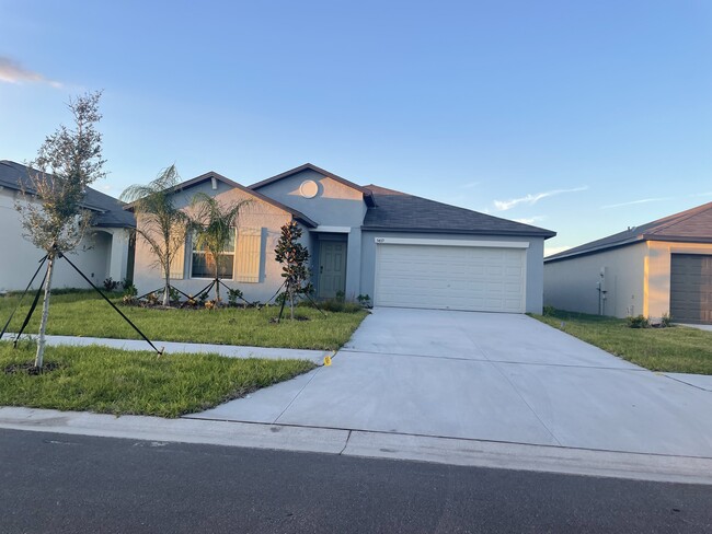 5410 Blue Azure Dr