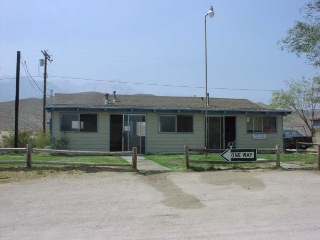 Foothill Mobile Home Park in Lone Pine, CA - Foto de edificio - Building Photo