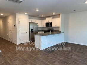 424 Devotion Ln in Sumter, SC - Building Photo - Building Photo