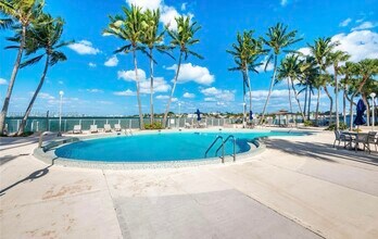 1865 79th Street Cswy, Unit Large studio apartment in North Bay Village, FL - Building Photo - Building Photo
