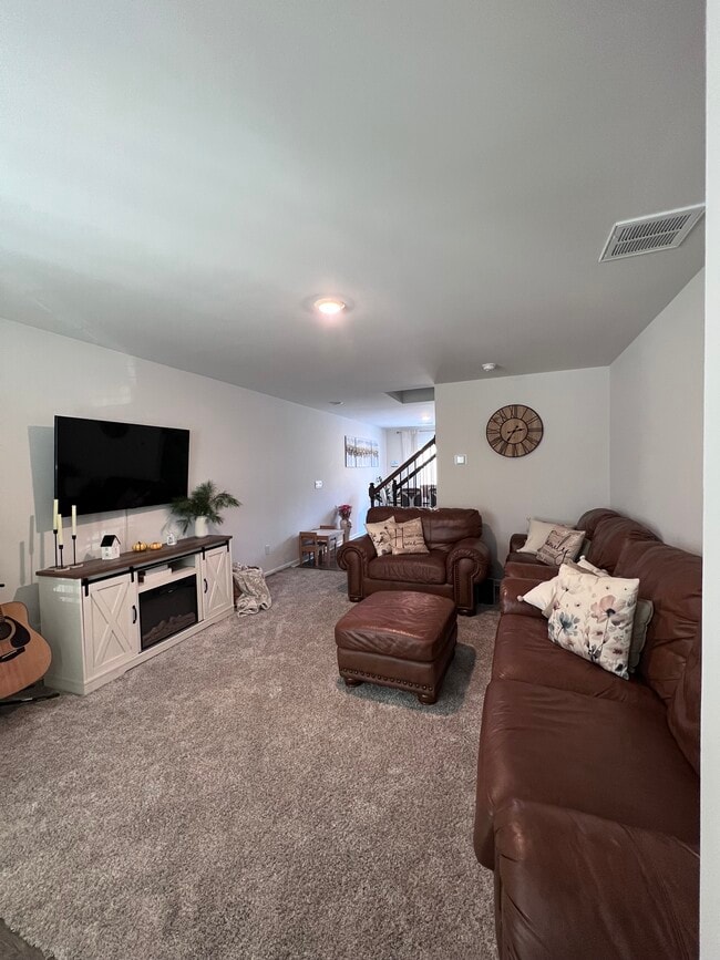 95 Malcolm Ct in Candler, NC - Building Photo - Building Photo