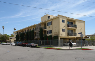 5030 Romaine St Apartments