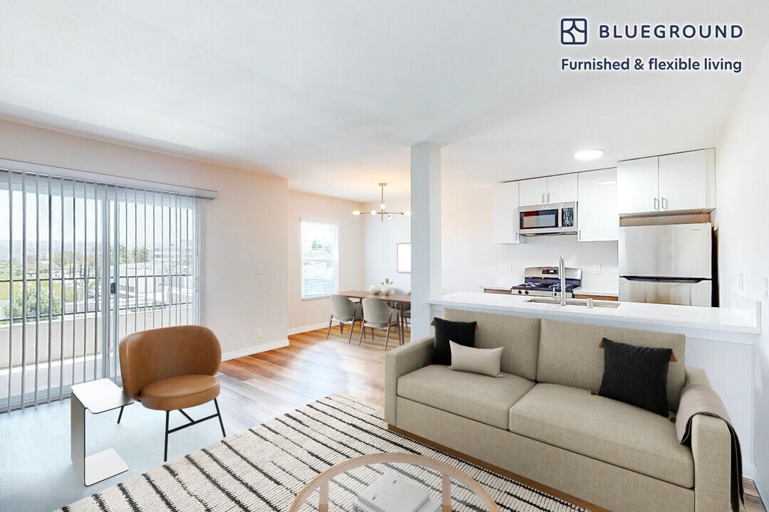 4006 Emerald St in Torrance, CA - Building Photo