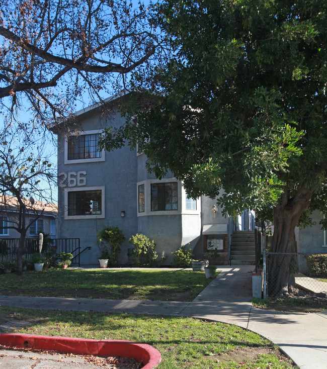 266 W Linden Ave in Burbank, CA - Building Photo - Building Photo