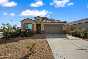 31027 W Mulberry Dr in Buckeye, AZ - Building Photo