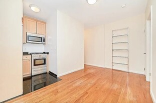 277 Mott St, Unit 1R Apartments