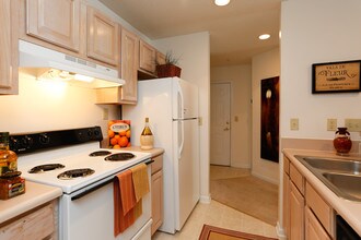 The Avalon in Charlotte, NC - Building Photo - Building Photo