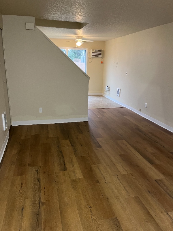 2907 SE 38th Ct in Hillsboro, OR - Building Photo - Building Photo