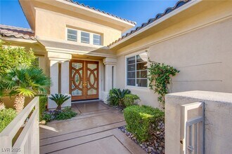 2258 Green Mountain Ct in Las Vegas, NV - Building Photo - Building Photo