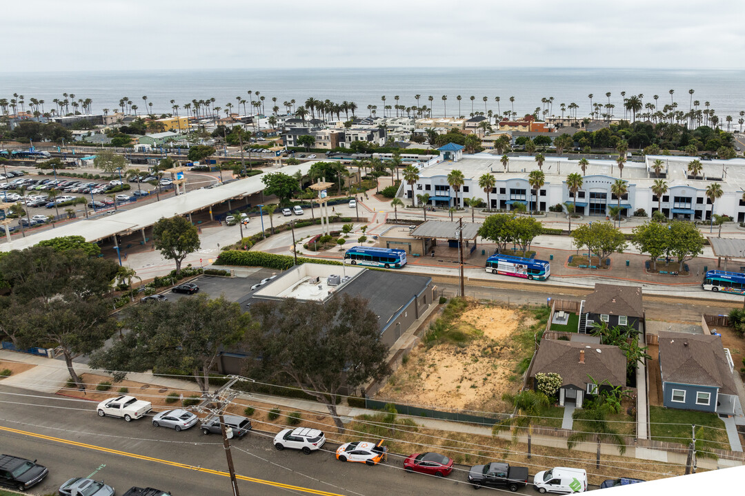 119 S Tremont St in Oceanside, CA - Building Photo