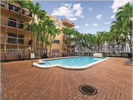 401 NW 72nd Ave in Miami, FL - Building Photo - Building Photo