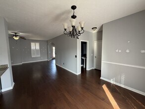 127 Otter Glen Dr in Hendersonville, TN - Building Photo - Building Photo