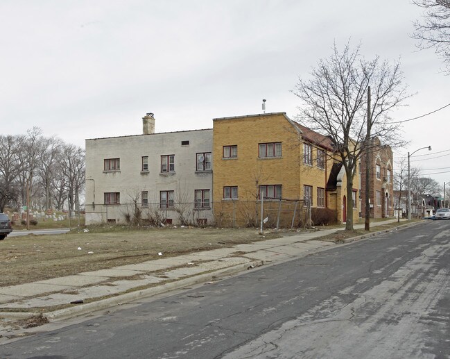 3273 N 17th St in Milwaukee, WI - Building Photo - Building Photo