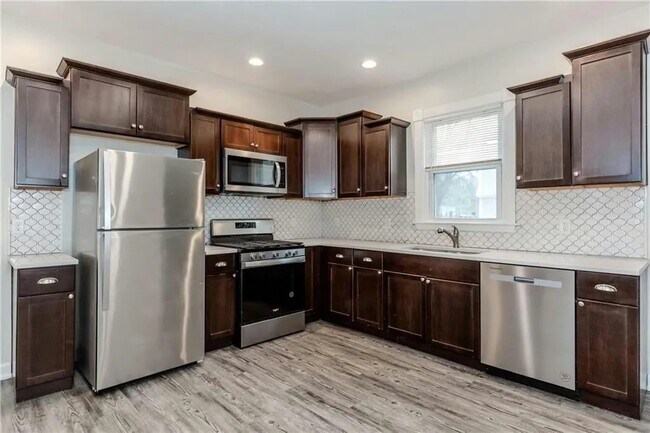 172 Oakland Ave in Providence, RI - Building Photo - Building Photo