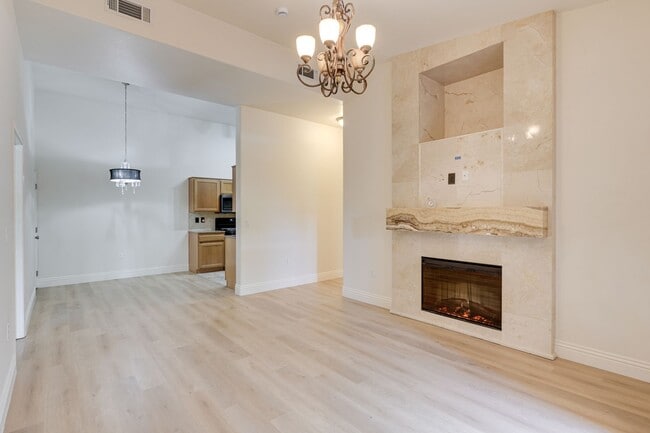 8985 S DURANGO in Las Vegas, NV - Building Photo - Building Photo