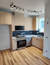 4268 NE Going St in Portland, OR - Building Photo - Building Photo