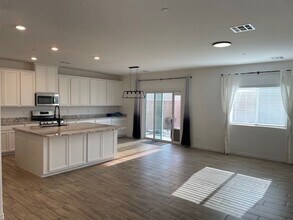 7022 Noah Raven St in North Las Vegas, NV - Building Photo - Building Photo