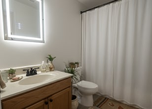 614 Salls Rd in East Chatham, NY - Foto de edificio - Building Photo