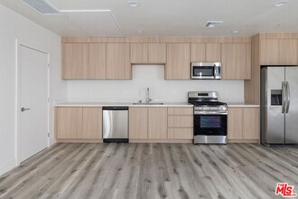 3208 Verdugo Rd in Los Angeles, CA - Building Photo - Building Photo