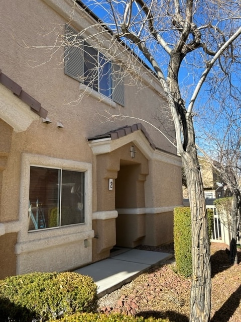 3520 Glorious Iris Pl, Unit 2 in North Las Vegas, NV - Building Photo - Building Photo