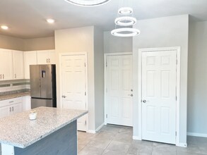 4461 Lantern Point Ave in North Las Vegas, NV - Foto de edificio - Building Photo