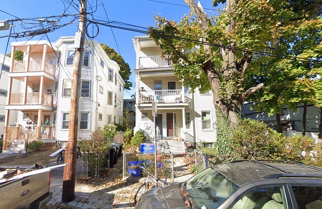 8 Dudley St, Unit 1