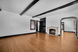 4941 Montgomery Ave in Downers Grove, IL - Building Photo - Building Photo