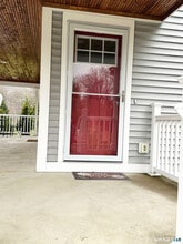 8 Woodside Ave in Seymour, CT - Building Photo - Building Photo